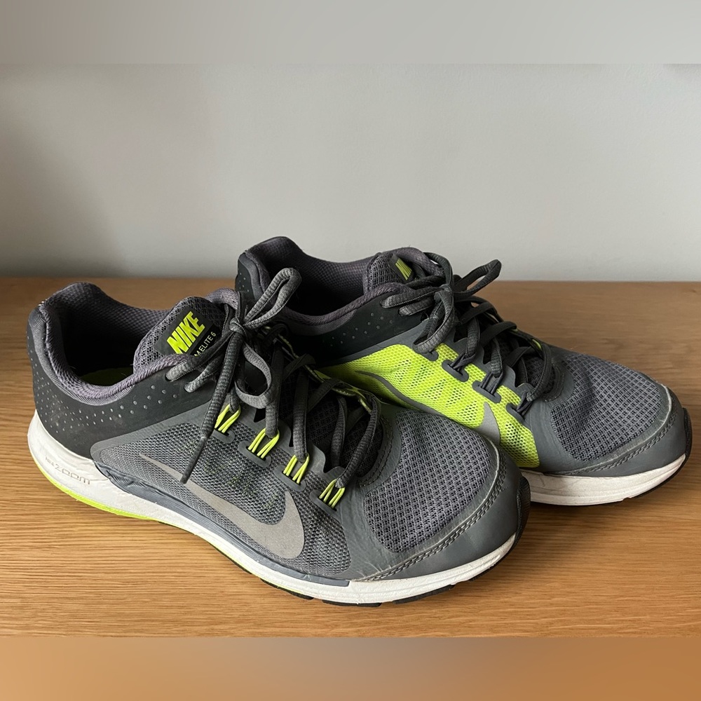 Nike Women Zoom Elite 6 Running Shoe